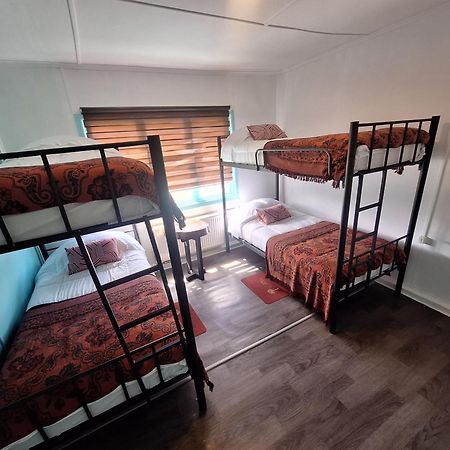 Hostel Kuntur Puerto Natales Bagian luar foto