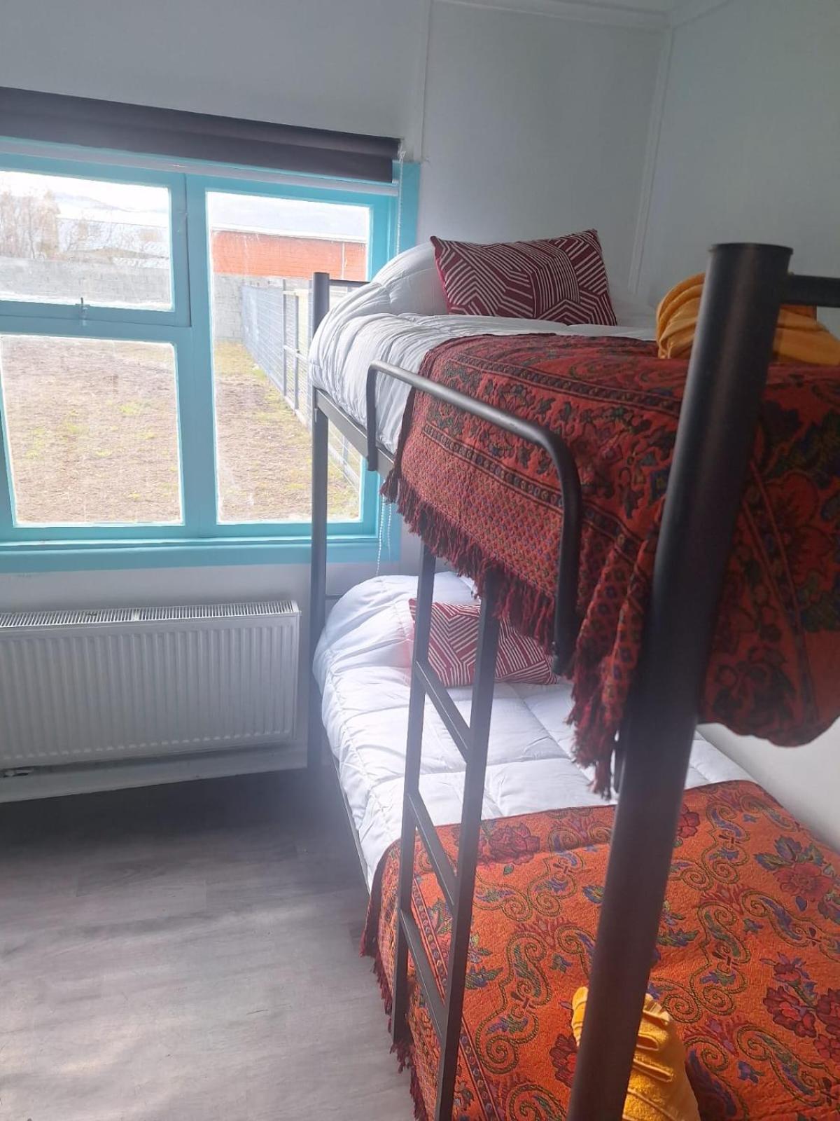 Hostel Kuntur Puerto Natales Bagian luar foto
