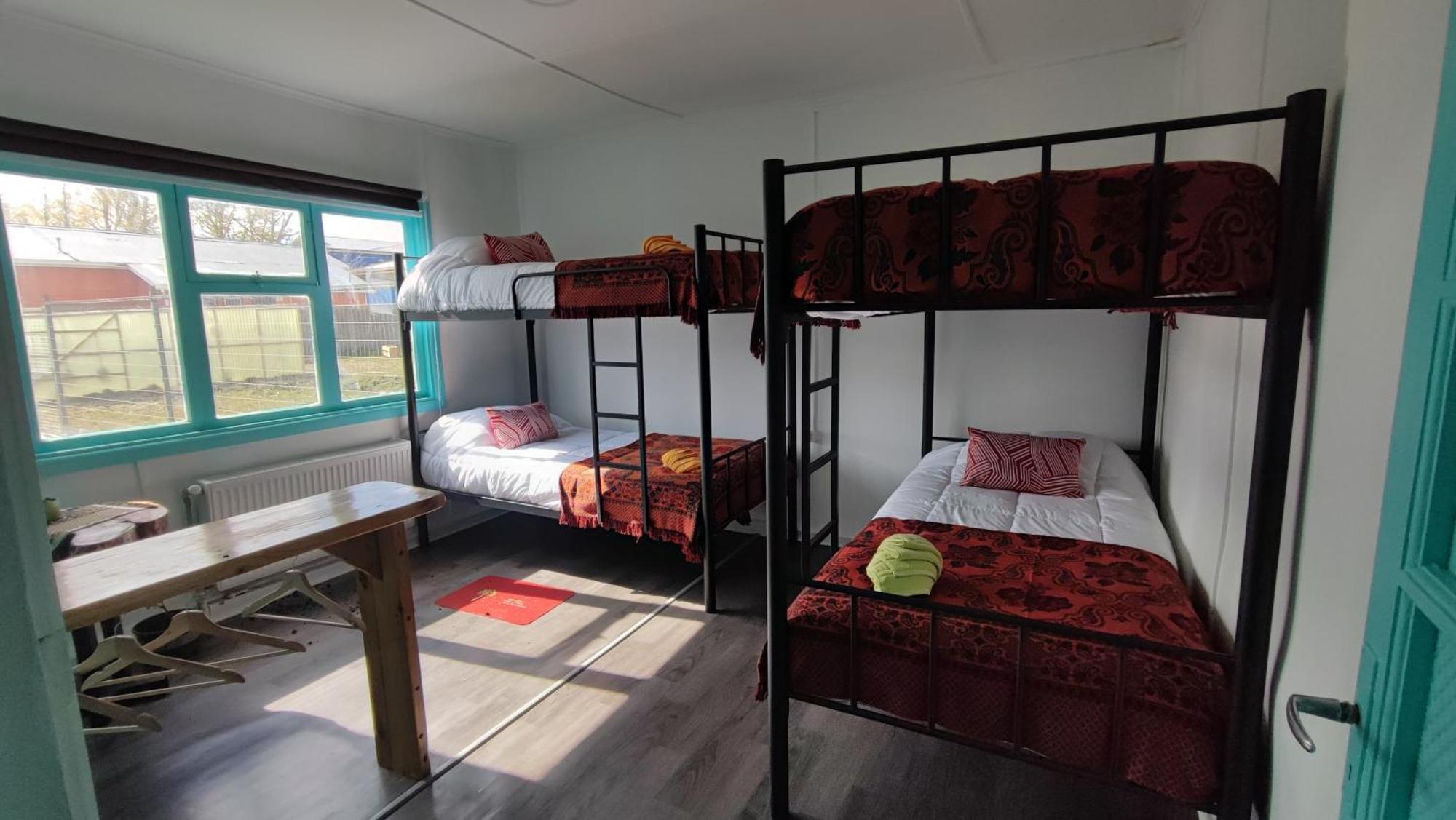 Hostel Kuntur Puerto Natales Bagian luar foto