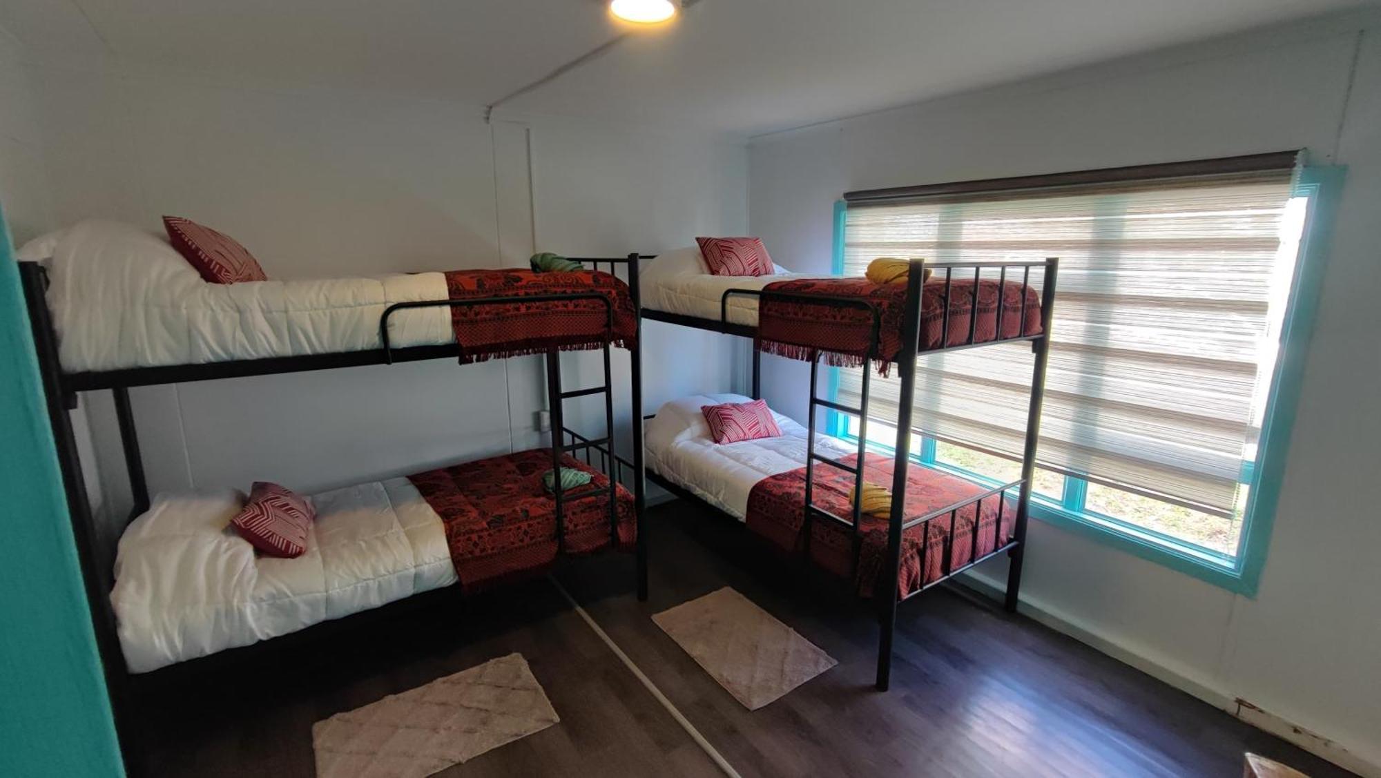 Hostel Kuntur Puerto Natales Bagian luar foto