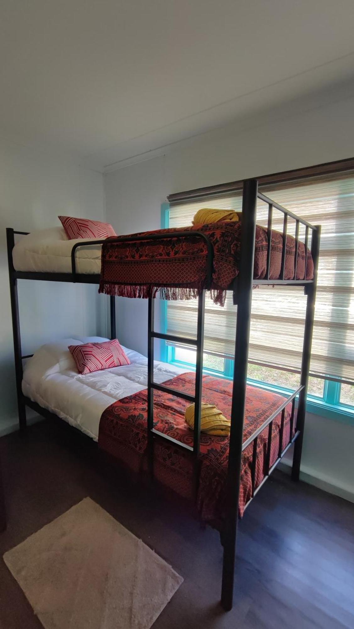 Hostel Kuntur Puerto Natales Bagian luar foto