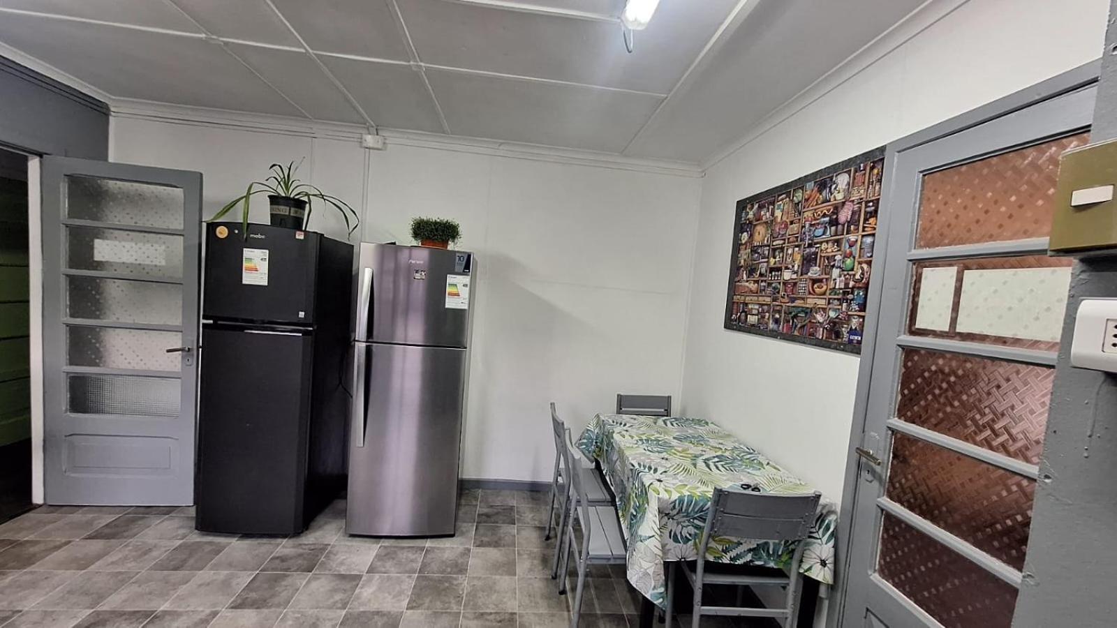 Hostel Kuntur Puerto Natales Bagian luar foto