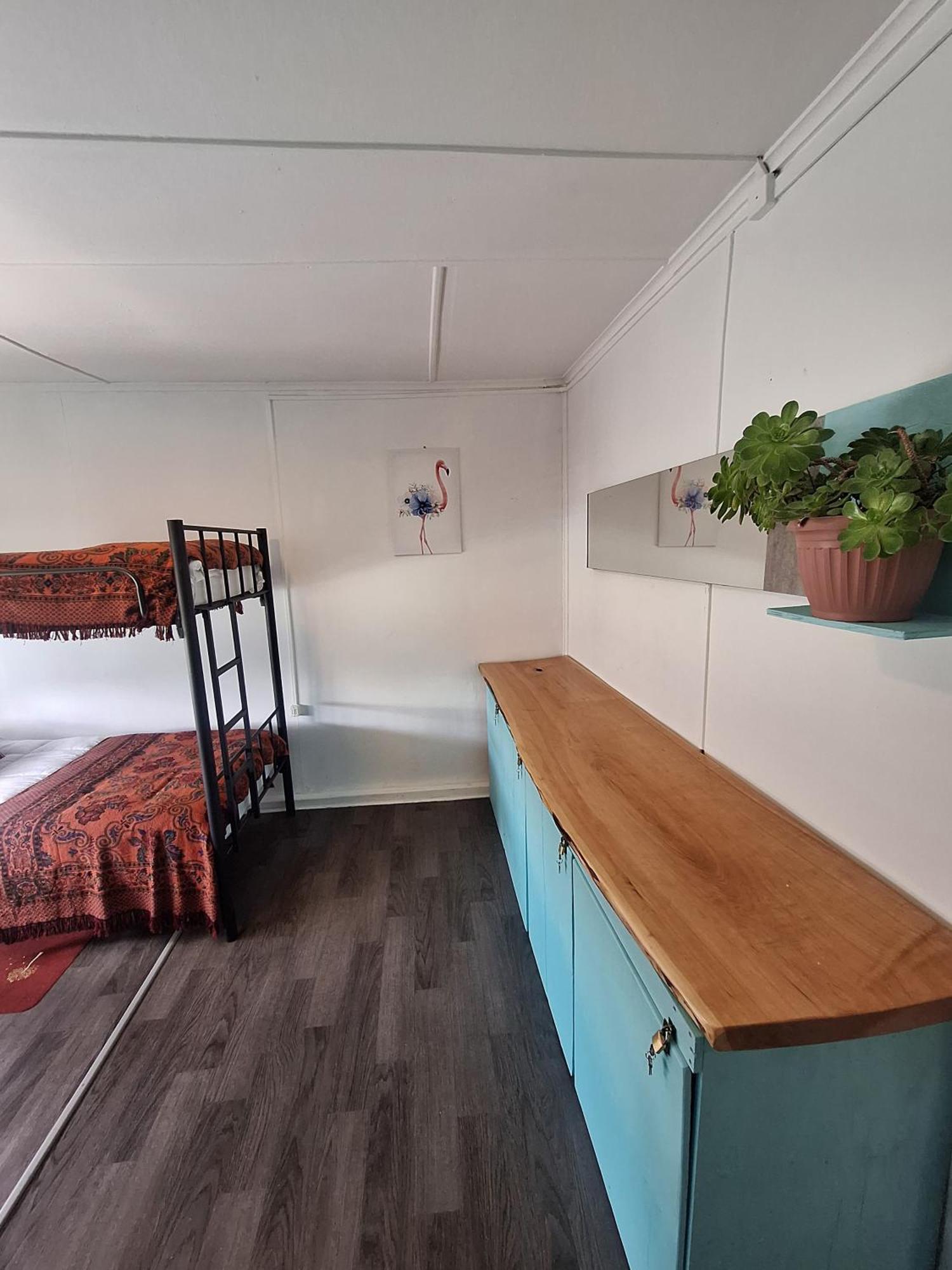 Hostel Kuntur Puerto Natales Bagian luar foto